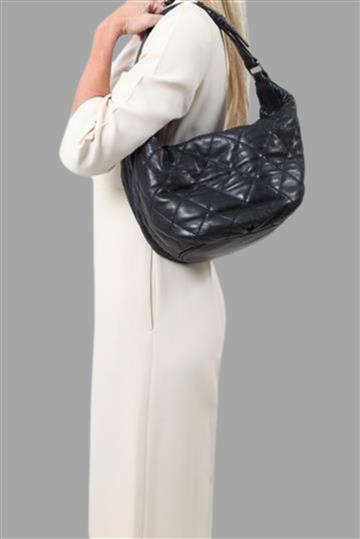 Bolsa Chanel de Ombro Matelassê Preta