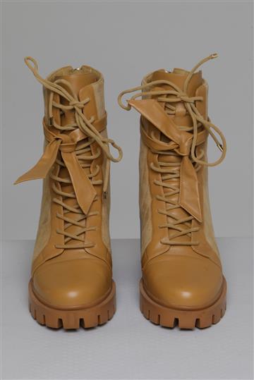 Bota Alexandre Birman Clarita Bege