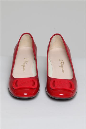 Sapato Salvatore Ferragamo Verniz com Fivela Vermelho